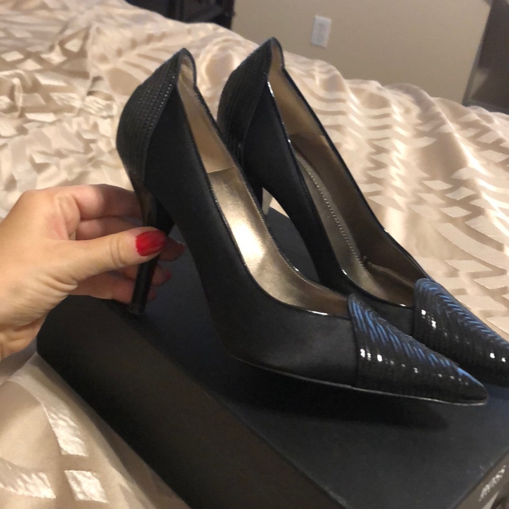 Hugo boss patent /satin pump